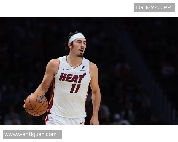 文班亚马首场比赛表现抢眼五次盖帽并成功隔扣字母哥引发广泛讨论