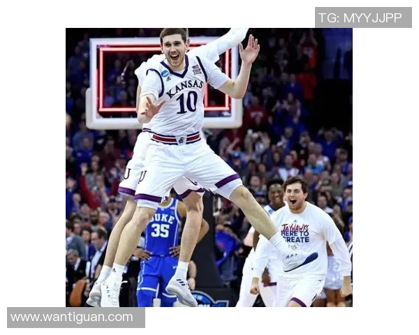 湖人队与灰熊队激战正酣谁能在季后赛中笑到最后