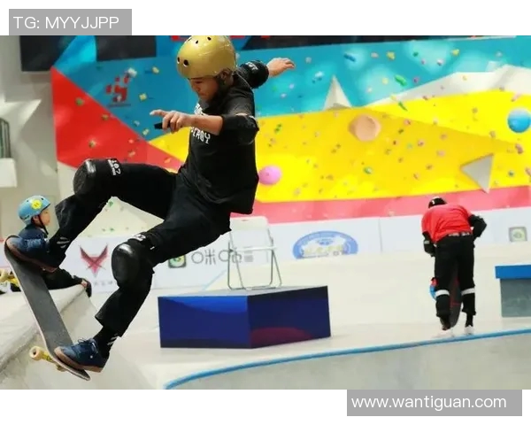 重庆滑板队在极限运动嘉年华中以82分稳居积分榜首位