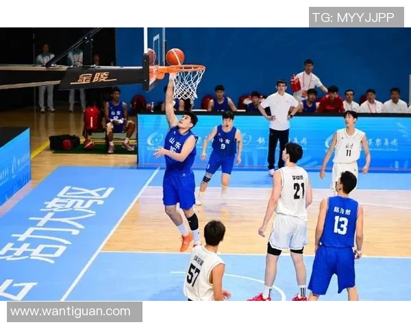 郭昊文：从青年才俊到篮球明星的成长之路与未来展望