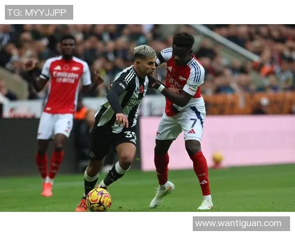 阿森纳迎战吉马良斯全力争胜展现球队实力与战术风采 阿森纳迎战吉马良斯全力争胜展现球队实力与战术风采